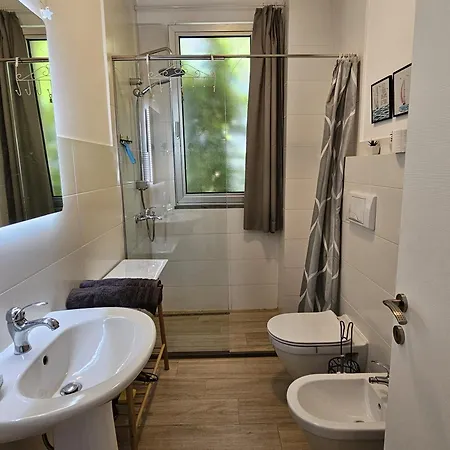 Apartment Rose Luxury Vlore, Full Sea View !